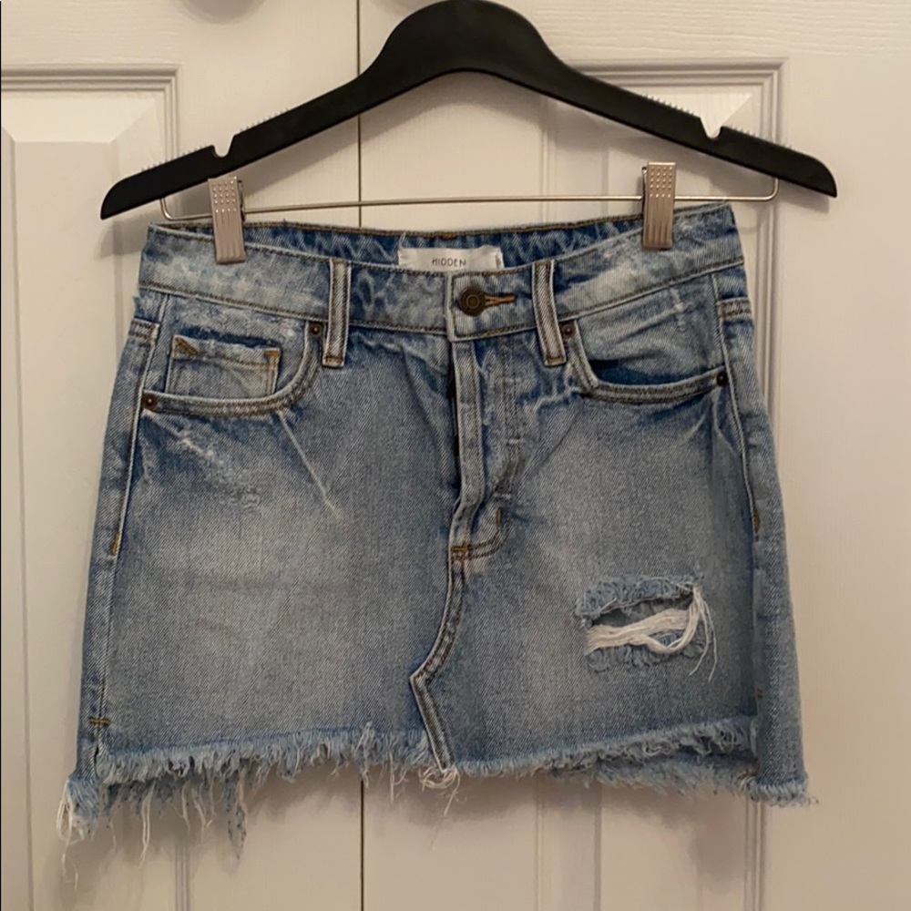 Cute denim skirt